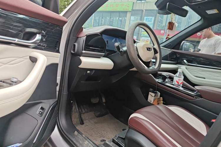 Used Geely Auto Monjaro L 2021 2.0TD DCT EVO Two-Wheel Drive Prestige Version Driver Seat