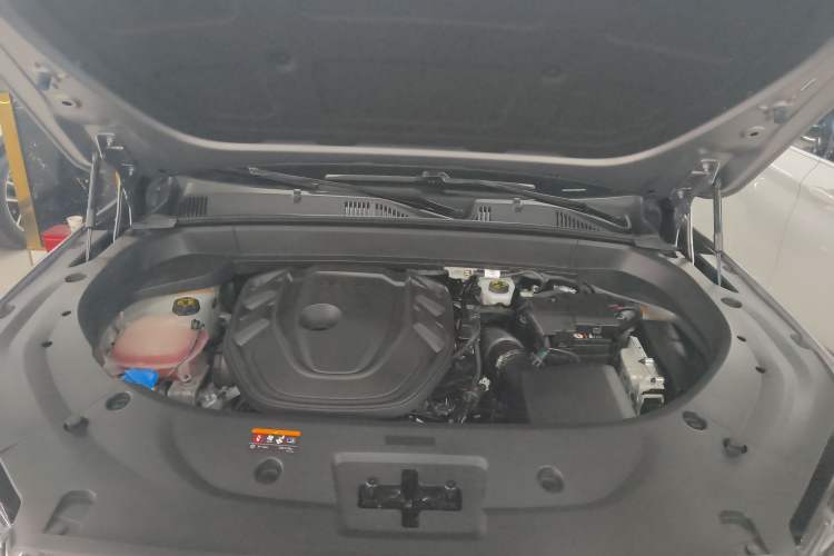 Used Geely Auto Monjaro L 2021 2.0TD DCT EVO Two-Wheel Drive Smart Luxury Version Engine Bay