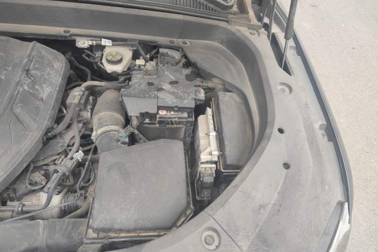 Used Geely Auto Monjaro L 2021 2.0TD DCT EVO Two-Wheel Drive Smart Luxury Version Engine Bay Left