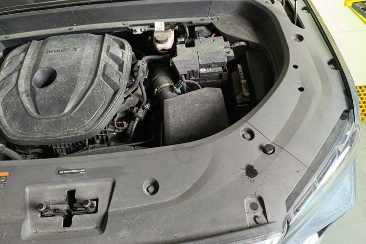 Used Geely Auto Monjaro L 2021 2.0TD DCT EVO Two-Wheel Drive Prestige Version Engine Bay Left