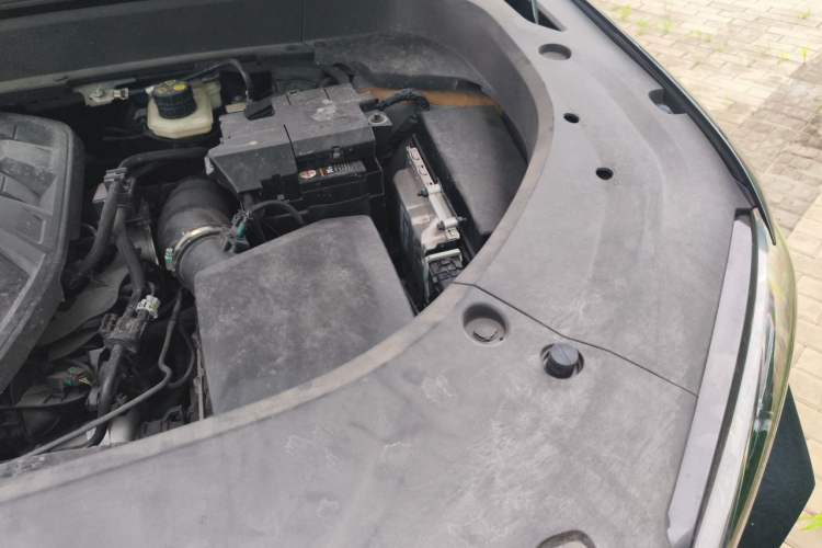 Used Geely Auto Monjaro L 2021 2.0TD DCT EVO Two-Wheel Drive Smart Luxury Version Engine Bay Left