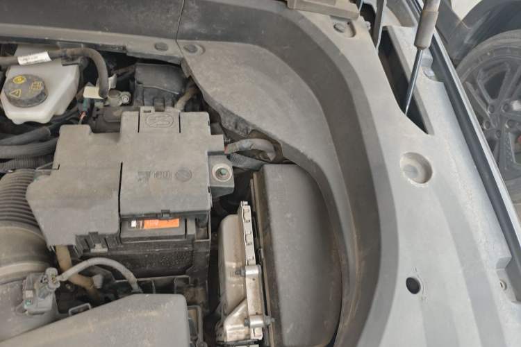 Used Geely Auto Monjaro L 2021 2.0TD DCT EVO Two-Wheel Drive Prestige Version Engine Bay Left