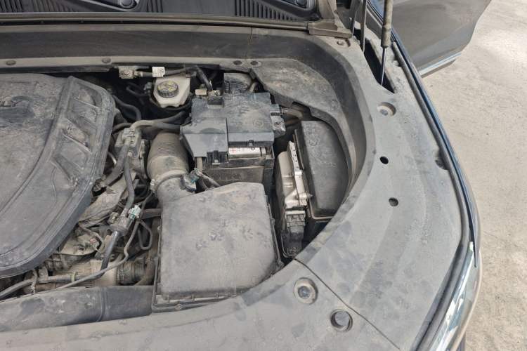 Used Geely Auto Monjaro L 2021 2.0TD DCT EVO Two-Wheel Drive Prestige Version Engine Bay Left