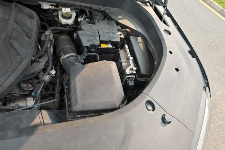 Used Geely Auto Monjaro L 2021 2.0TD DCT EVO Two-Wheel Drive Prestige Version Engine Bay Left