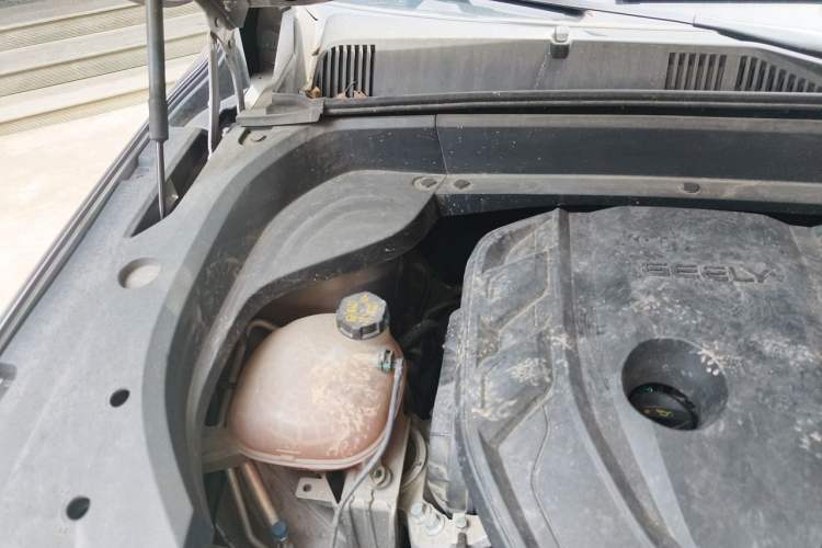 Used Geely Auto Monjaro L 2021 2.0TD DCT EVO Two-Wheel Drive Prestige Version Engine Bay Right