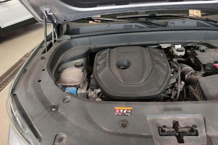 Used Geely Auto Monjaro L 2021 2.0TD High-Power Automatic All-Wheel-Drive Flagship Version Engine Bay Right