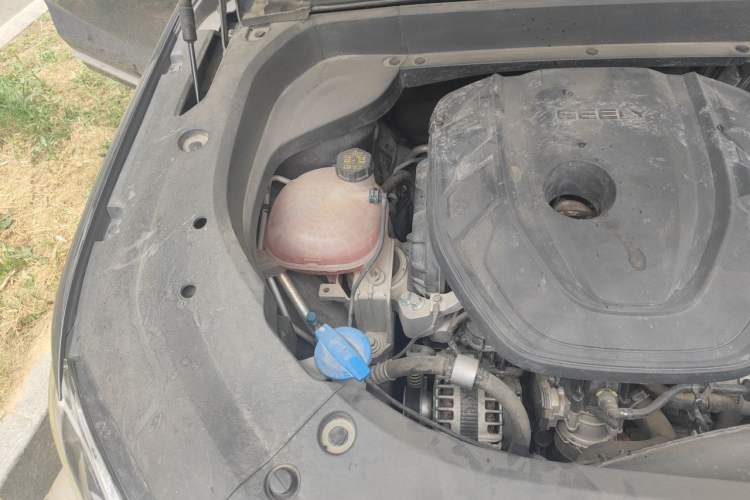 Used Geely Auto Monjaro L 2021 2.0TD DCT EVO Two-Wheel Drive Smart Luxury Version Engine Bay Right