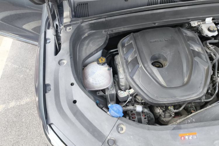Used Geely Auto Monjaro L 2021 2.0TD DCT EVO Two-Wheel Drive Prestige Version Engine Bay Right