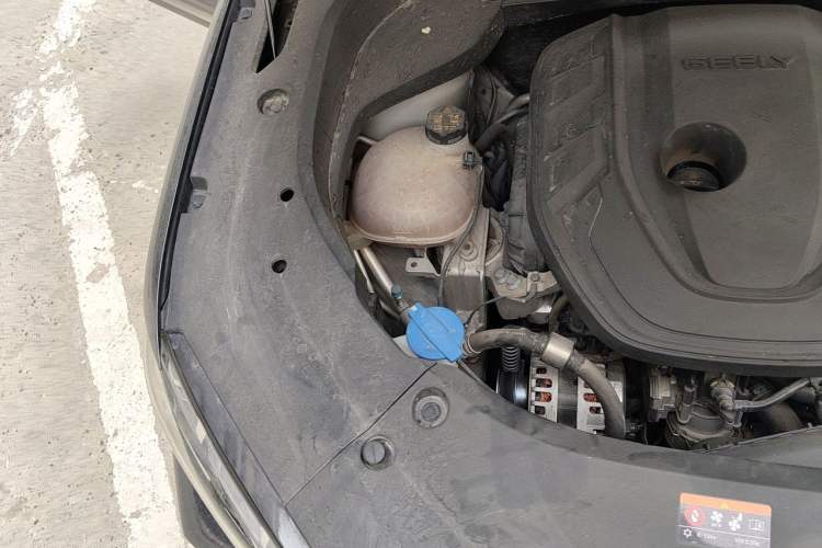 Used Geely Auto Monjaro L 2021 2.0TD DCT EVO Two-Wheel Drive Prestige Version Engine Bay Right