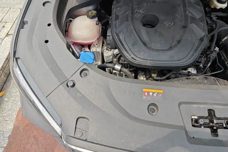 Used Geely Auto Monjaro L 2021 2.0TD DCT EVO Two-Wheel Drive Prestige Version Engine Bay Right