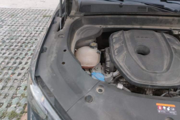 Used Geely Auto Monjaro L 2021 2.0TD High-Power Automatic All-Wheel Drive Luxury Version Engine Bay Right