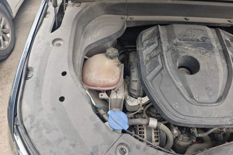 Used Geely Auto Monjaro L 2021 2.0TD DCT EVO Two-Wheel Drive Prestige Version Engine Bay Right
