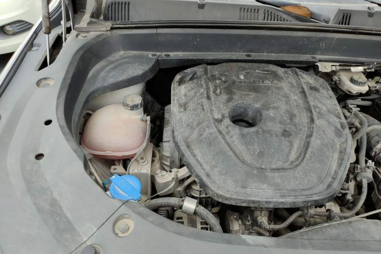 Used Geely Auto Monjaro L 2021 2.0TD DCT EVO Two-Wheel Drive Smart Luxury Version Engine Bay Right