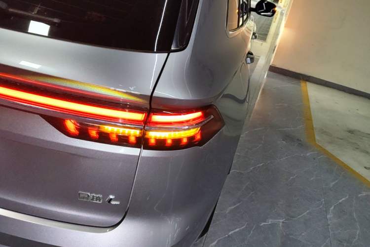 Used Geely Auto Monjaro L 2021 2.0TD DCT EVO Two-Wheel Drive Prestige Version Exterior 3