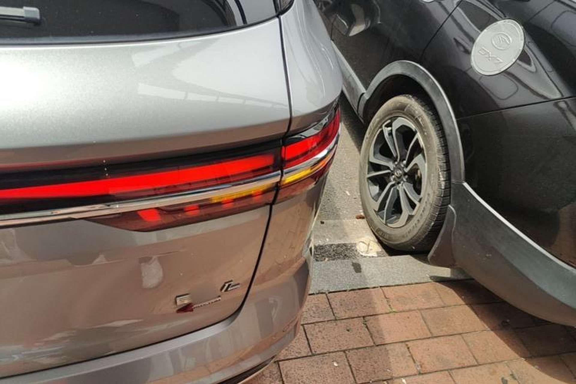 Used Geely Auto Monjaro L 2021 2.0TD High-Power Automatic All-Wheel-Drive Flagship Version Exterior 3