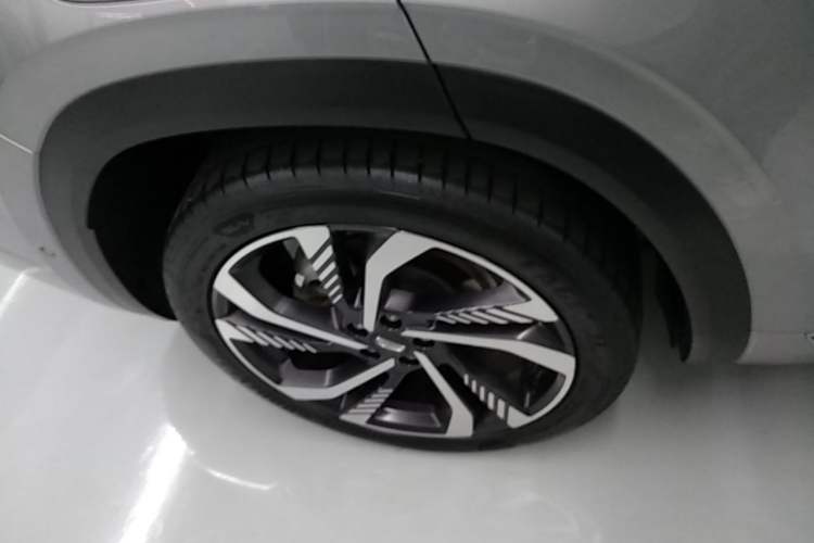 Used Geely Auto Monjaro L 2021 2.0TD DCT EVO Two-Wheel Drive Smart Luxury Version Exterior 5