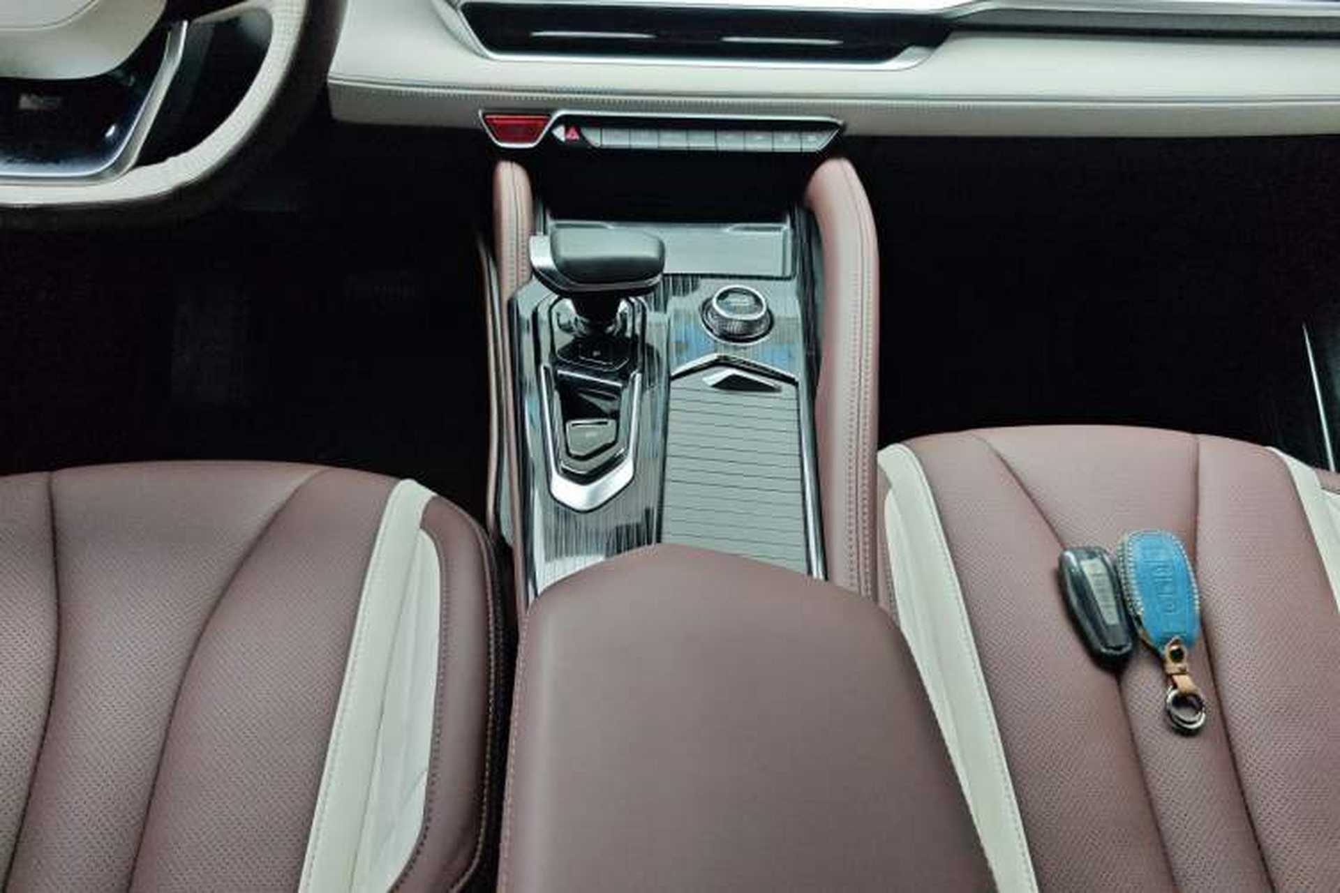 Used Geely Auto Monjaro L 2021 2.0TD DCT EVO Two-Wheel Drive Smart Luxury Version Gear Lever