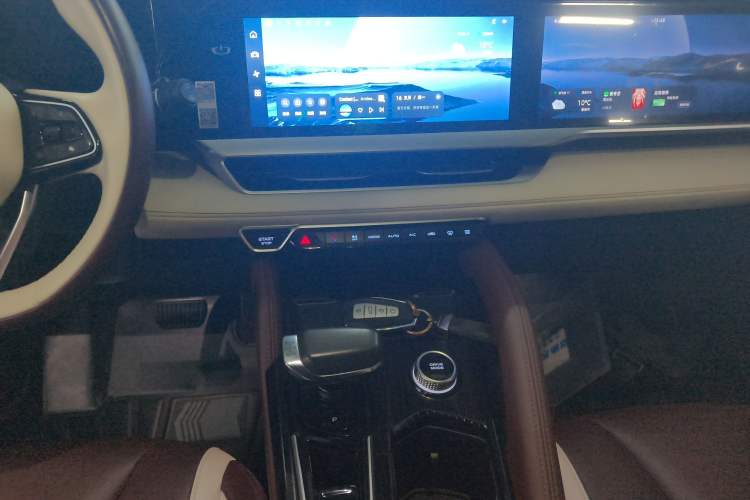 Used Geely Auto Monjaro L 2021 2.0TD DCT EVO Two-Wheel Drive Smart Luxury Version Gear Lever