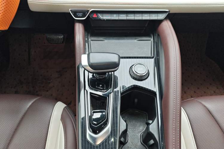 Used Geely Auto Monjaro L 2021 2.0TD High-Power Automatic All-Wheel-Drive Flagship Version Gear Lever