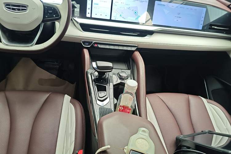 Used Geely Auto Monjaro L 2021 2.0TD DCT EVO Two-Wheel Drive Prestige Version Gear Lever