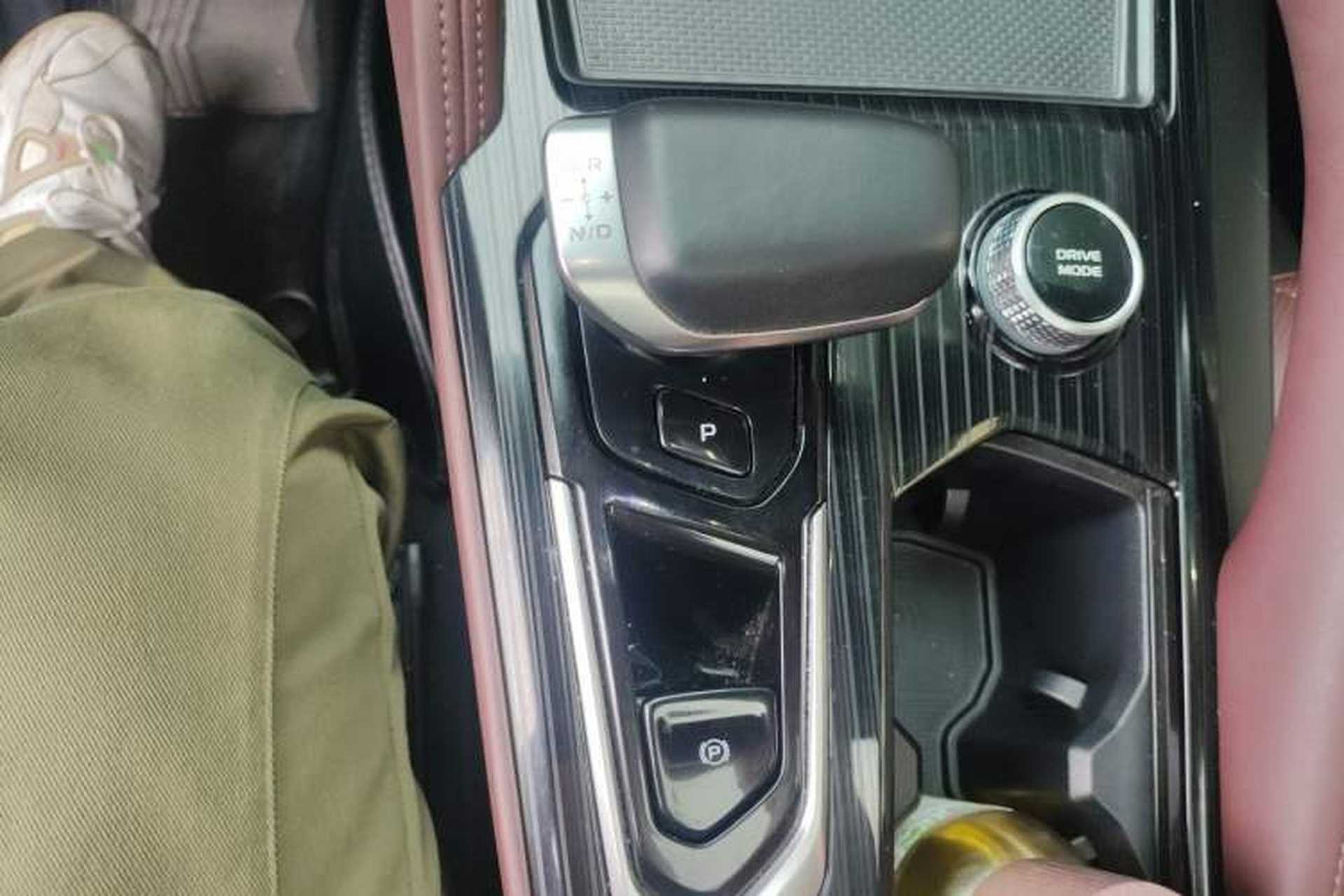 Used Geely Auto Monjaro L 2021 2.0TD DCT EVO Two-Wheel Drive Smart Luxury Version Gear Lever