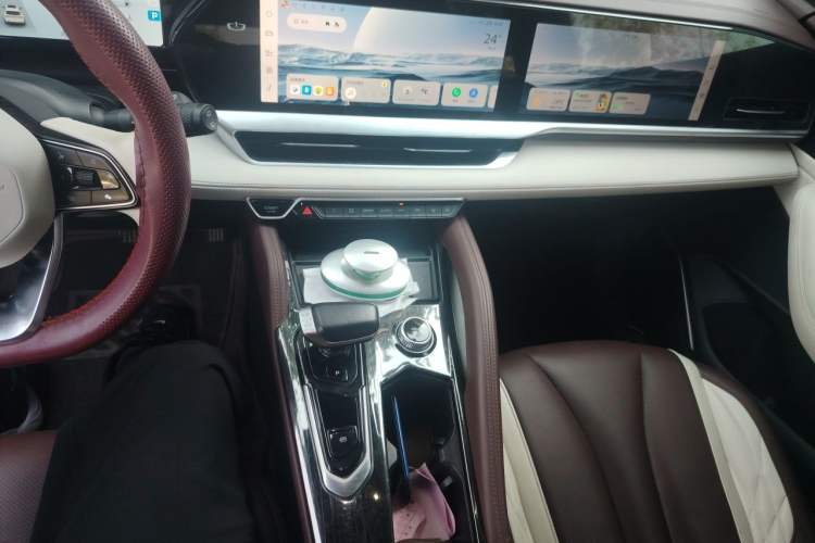Used Geely Auto Monjaro L 2021 2.0TD DCT EVO Two-Wheel Drive Smart Luxury Version Gear Lever