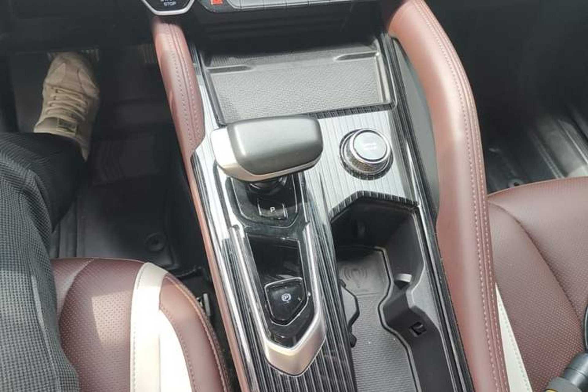 Used Geely Auto Monjaro L 2021 2.0TD High-Power Automatic All-Wheel-Drive Flagship Version Gear Lever