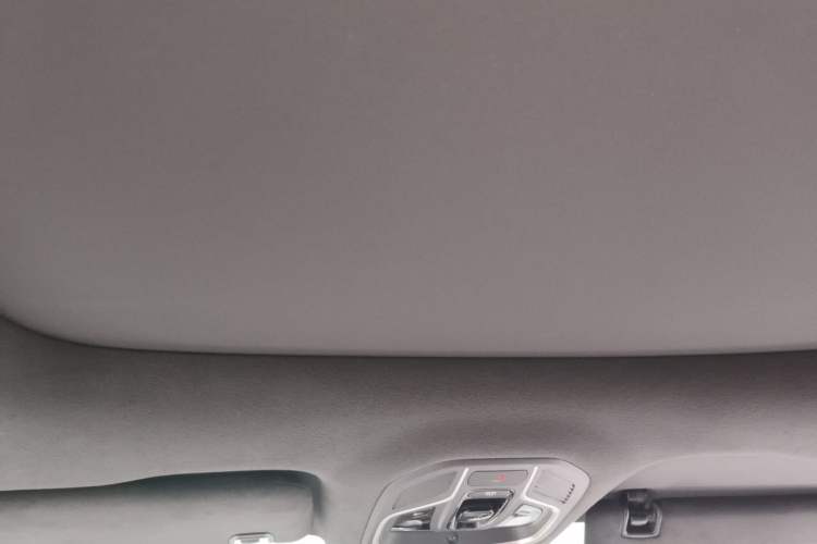 Used Geely Auto Monjaro L 2021 2.0TD DCT EVO Two-Wheel Drive Smart Luxury Version Headliner