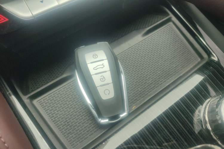 Used Geely Auto Monjaro L 2021 2.0TD DCT EVO Two-Wheel Drive Smart Luxury Version Interior 1