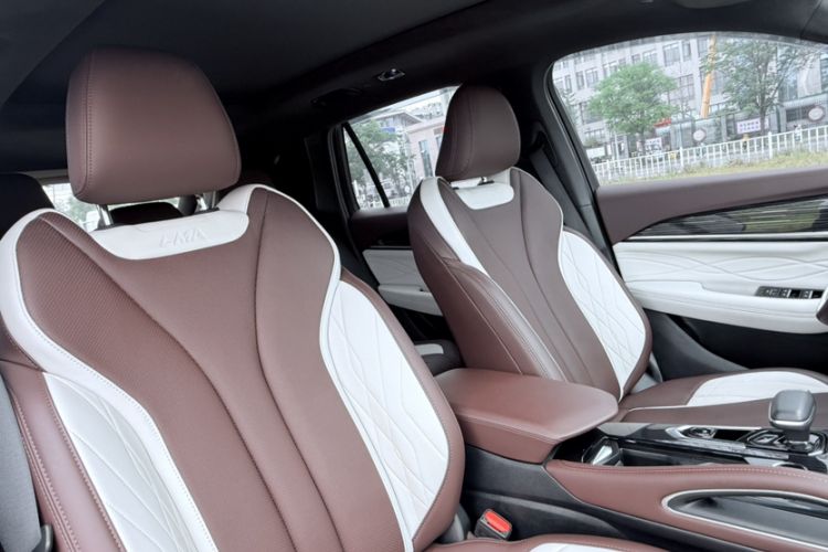 Used Geely Auto Monjaro L 2021 2.0TD DCT EVO Two-Wheel Drive Prestige Version Interior 11