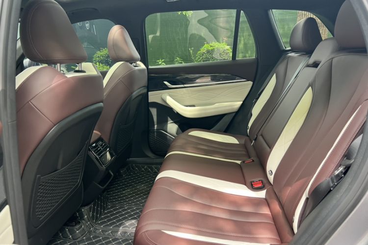 Used Geely Auto Monjaro L 2021 2.0TD DCT EVO Two-Wheel Drive Smart Luxury Version Interior 3