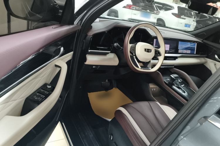 Used Geely Auto Monjaro L 2021 2.0TD DCT EVO Two-Wheel Drive Prestige Version Interior 3
