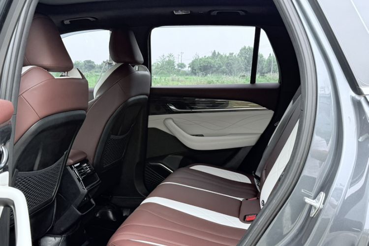 Used Geely Auto Monjaro L 2021 2.0TD DCT EVO Two-Wheel Drive Prestige Version Interior 7