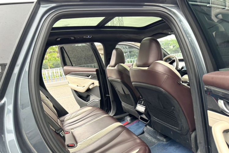 Used Geely Auto Monjaro L 2021 2.0TD DCT EVO Two-Wheel Drive Smart Luxury Version Interior 9
