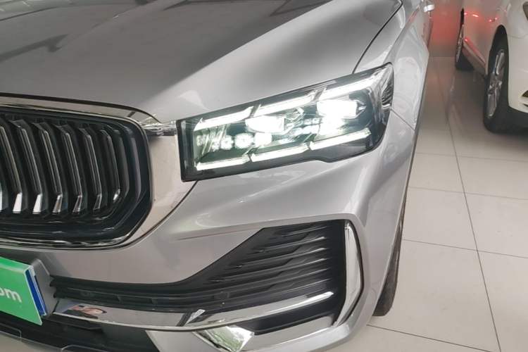 Used Geely Auto Monjaro L 2021 2.0TD High-Power Automatic All-Wheel-Drive Flagship Version Left Front Headlight