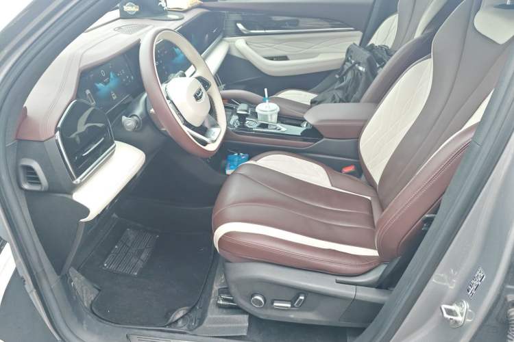 Used Geely Auto Monjaro L 2021 2.0TD DCT EVO Two-Wheel Drive Prestige Version Left Front Seat
