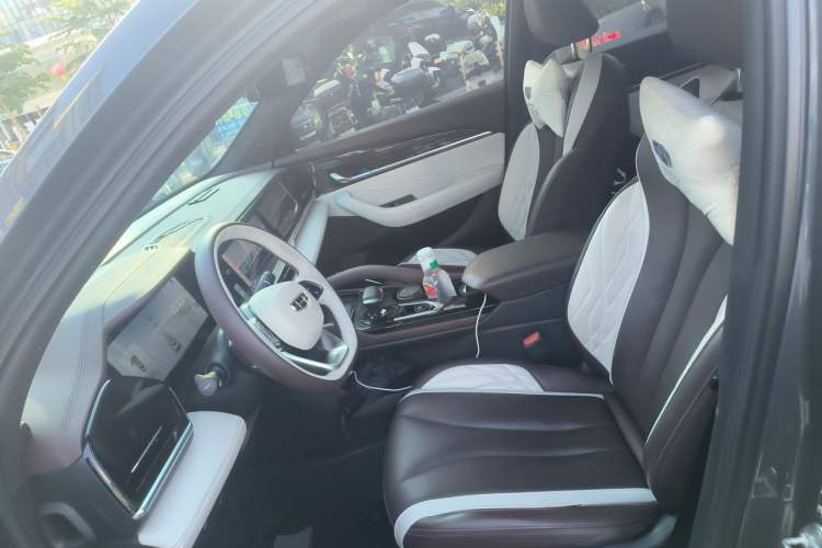 Used Geely Auto Monjaro L 2021 2.0TD DCT EVO Two-Wheel Drive Prestige Version Left Front Seat