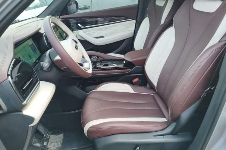Used Geely Auto Monjaro L 2021 2.0TD DCT EVO Two-Wheel Drive Prestige Version Left Front Seat