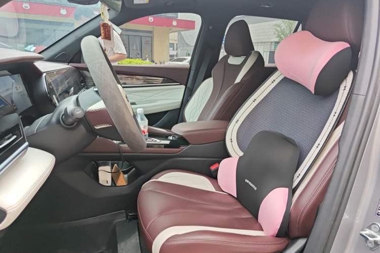 Used Geely Auto Monjaro L 2021 2.0TD DCT EVO Two-Wheel Drive Prestige Version Left Front Seat