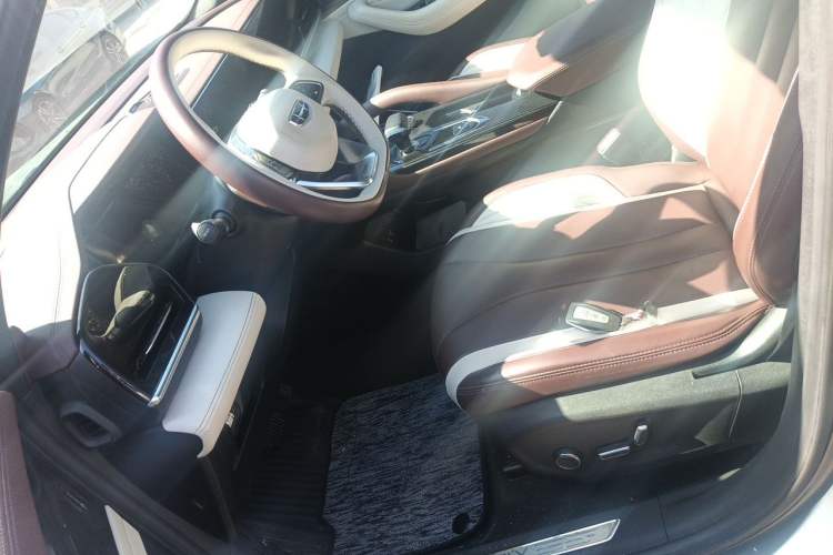 Used Geely Auto Monjaro L 2021 2.0TD DCT EVO Two-Wheel Drive Prestige Version Left Front Seat
