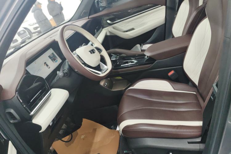 Used Geely Auto Monjaro L 2021 2.0TD DCT EVO Two-Wheel Drive Prestige Version Left Front Seat