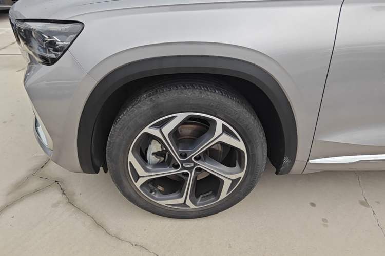 Used Geely Auto Monjaro L 2021 2.0TD DCT EVO Two-Wheel Drive Prestige Version Left Front Wheel Hub