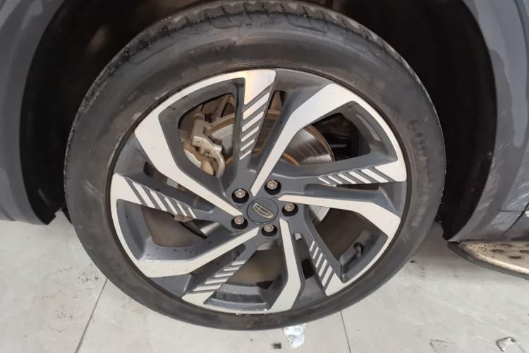 Used Geely Auto Monjaro L 2021 2.0TD DCT EVO Two-Wheel Drive Smart Luxury Version Left Front Wheel Hub