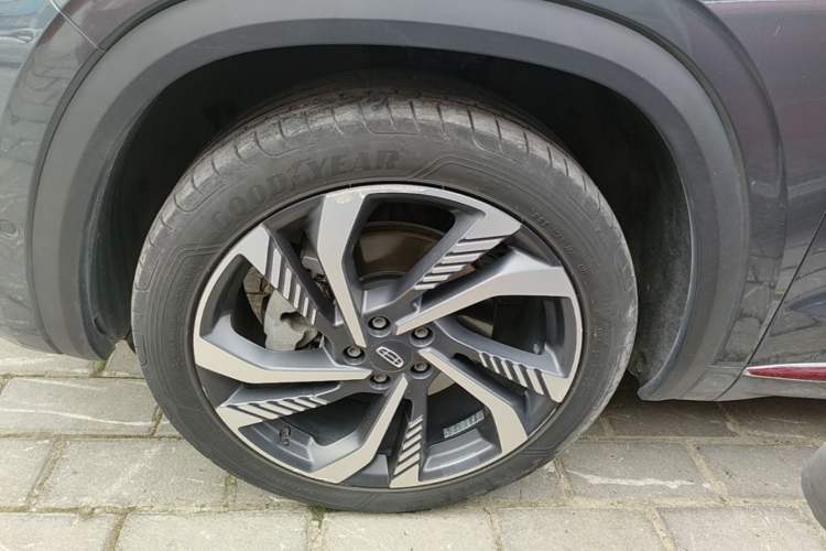 Used Geely Auto Monjaro L 2021 2.0TD DCT EVO Two-Wheel Drive Smart Luxury Version Left Front Wheel Hub