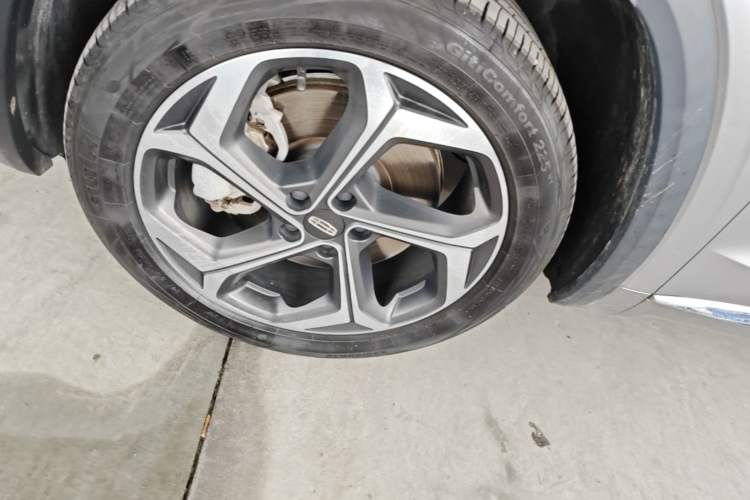 Used Geely Auto Monjaro L 2021 2.0TD High-Power Automatic All-Wheel Drive Luxury Version Left Front Wheel Hub