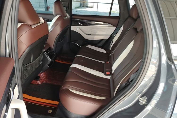 Used Geely Auto Monjaro L 2021 2.0TD DCT EVO Two-Wheel Drive Prestige Version Left Rear Seat