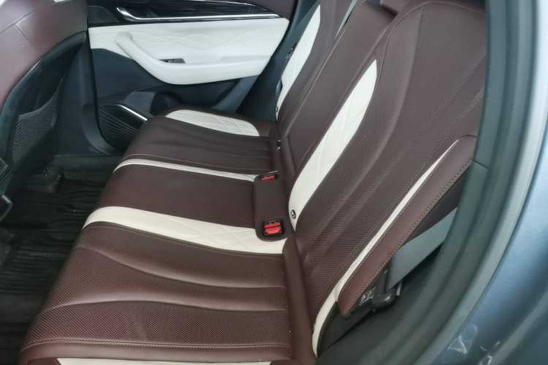 Used Geely Auto Monjaro L 2021 2.0TD DCT EVO Two-Wheel Drive Prestige Version Left Rear Seat