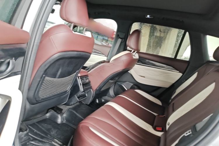 Used Geely Auto Monjaro L 2021 2.0TD High-Power Automatic All-Wheel Drive Luxury Version Left Rear Seat