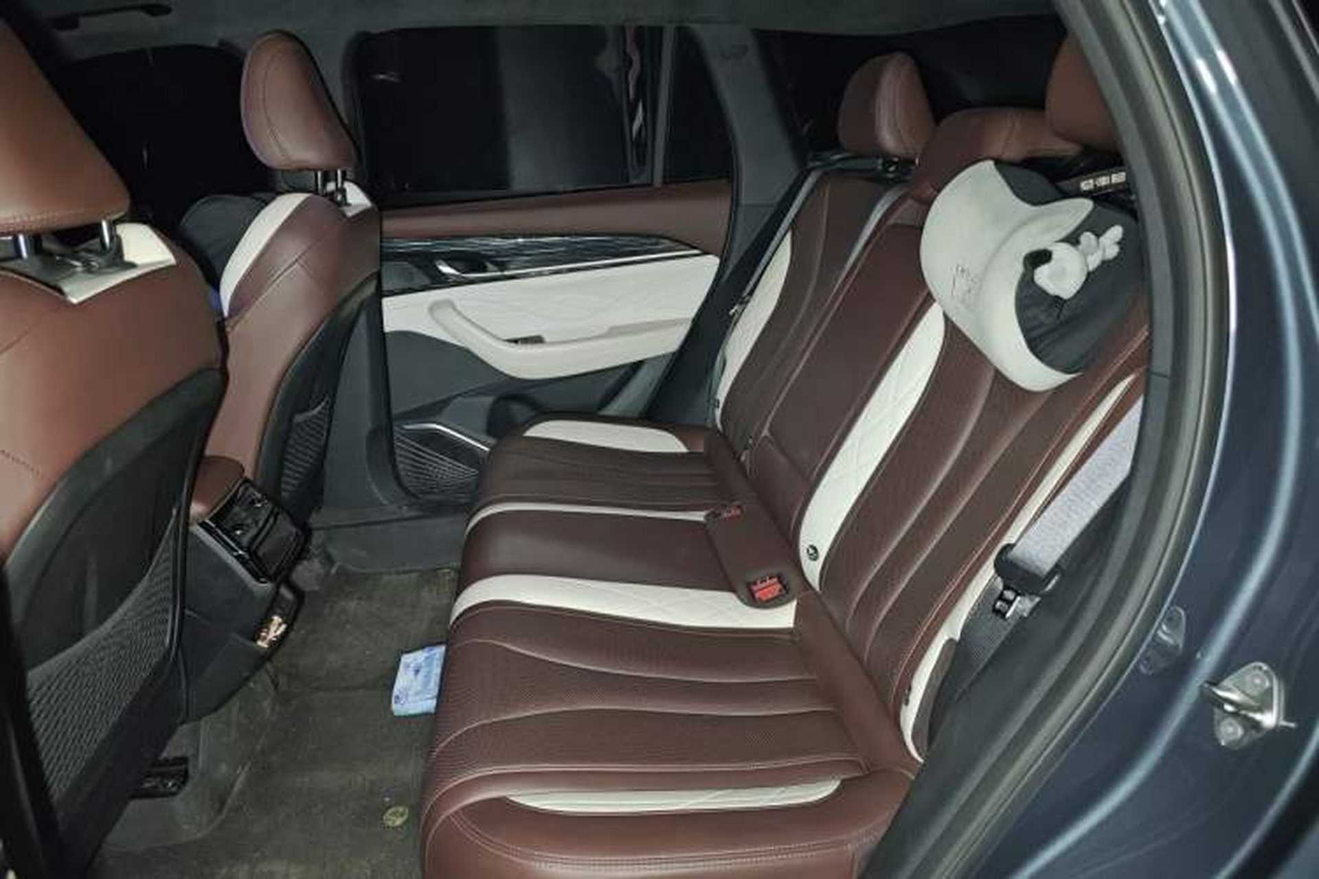 Used Geely Auto Monjaro L 2021 2.0TD DCT EVO Two-Wheel Drive Prestige Version Left Rear Seat