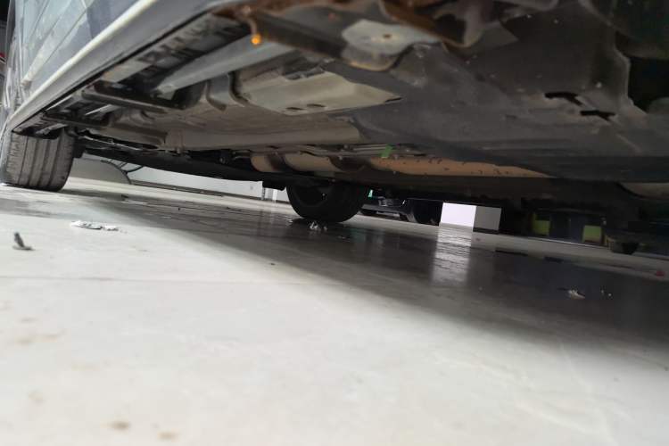 Used Geely Auto Monjaro L 2021 2.0TD DCT EVO Two-Wheel Drive Smart Luxury Version Left Side Sill